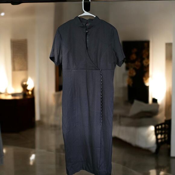 Vintage 90s Mandarin Collar Keyhole Black Dress by Newport News Size 14P - Picture 1 of 9